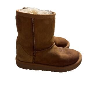 UGG Classic Mini II Kids Boot - Brown Size 12 SRD